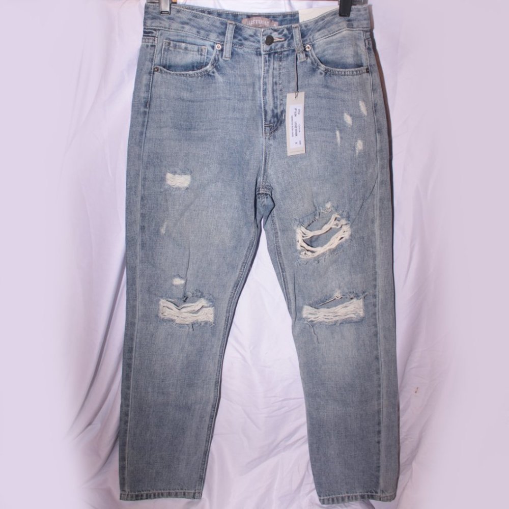 NWT Just USA Destroyed High Rise Mom Jeans Size 6